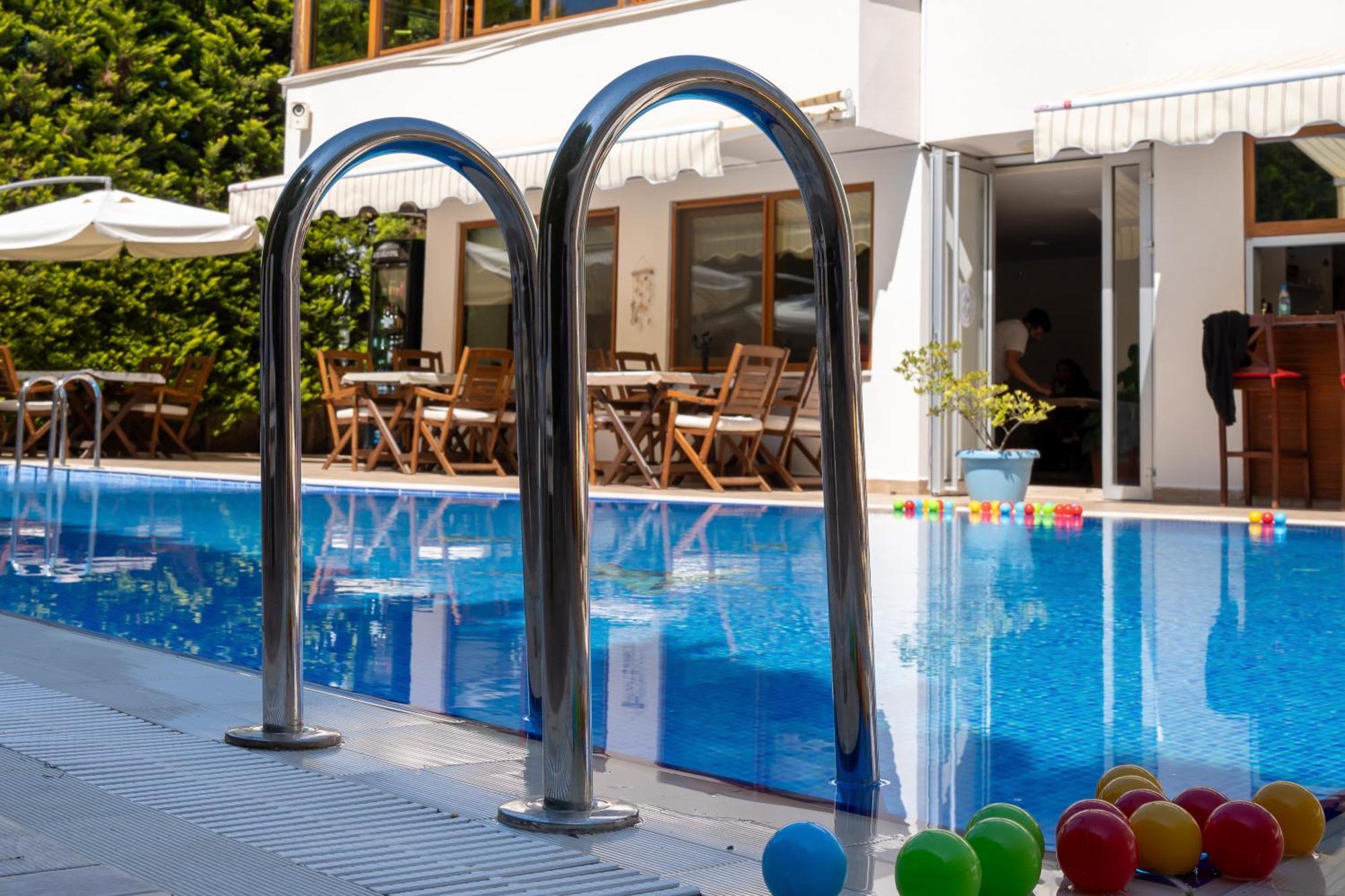 Cunda Giritlioglu Otel Adult Only Ayvalik Exterior photo